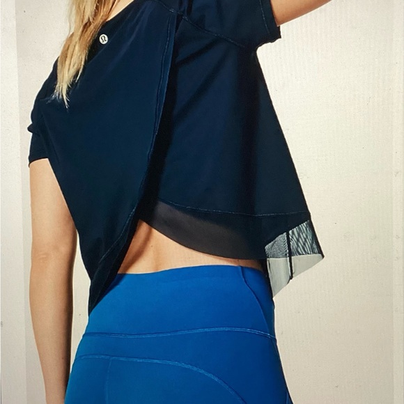 Lululemon top - Picture 4 of 5